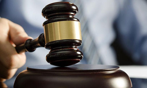 找律師打官司本人用出庭嗎