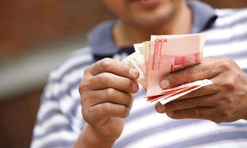 想追回丈夫給小三的錢官司怎么打